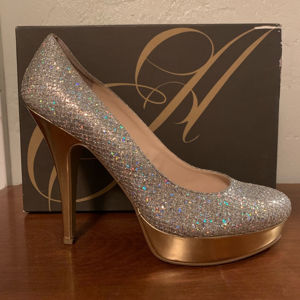 Enzo Angiolini Smiles Platform Heal Size 10 *NEW